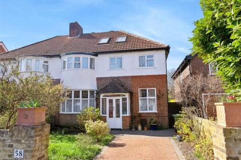 4 bedroom semi-detached house for sale