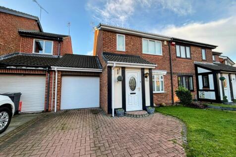 Beaconside, South Shields, NE34 3 bed semi