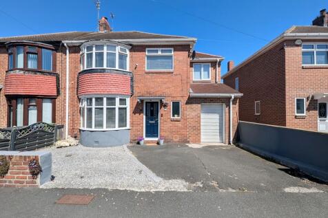 Nelson Avenue, South Shields, NE33 4 bed semi