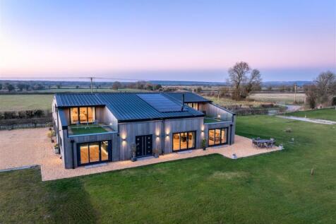 4 bedroom farm house for sale