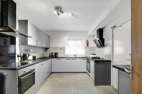 Hornsey Park Road, London, N8 4 bed flat for sale