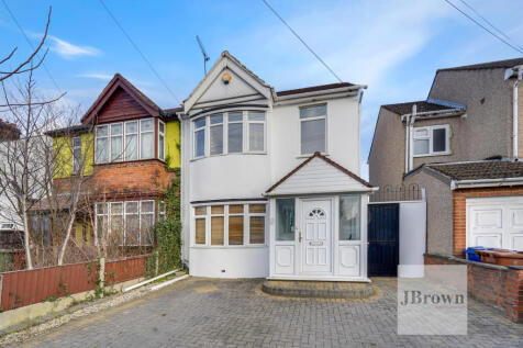 North Grays, Grays, Essex, RM16 4 bed semi