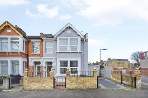 5 bedroom end of terrace house for sale