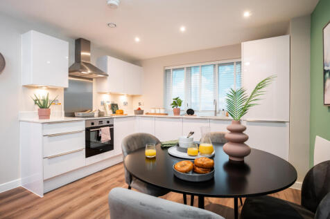 The Jade at Belmont Park, Clivemont... 3 bed apartment for sale