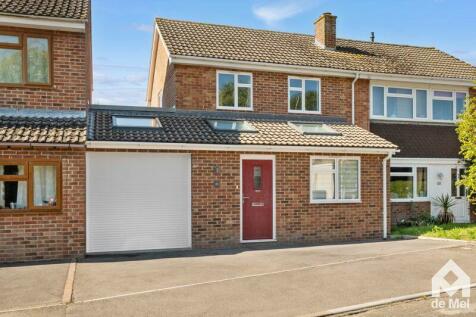 4 bedroom semi-detached house for sale