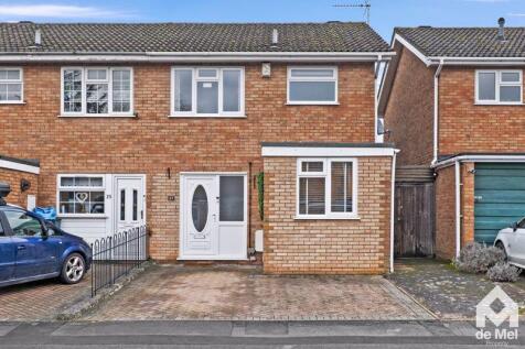 2 bedroom semi-detached house for sale