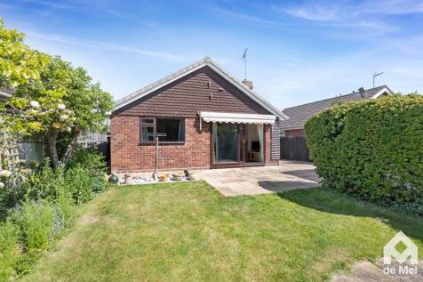 2 bedroom detached house for sale