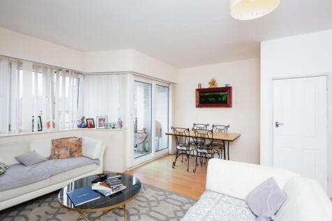 Lockton Close, Manchester, M1 3 bed flat for sale