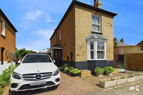 Queens Avenue, Maldon 3 bed detached house for sale
