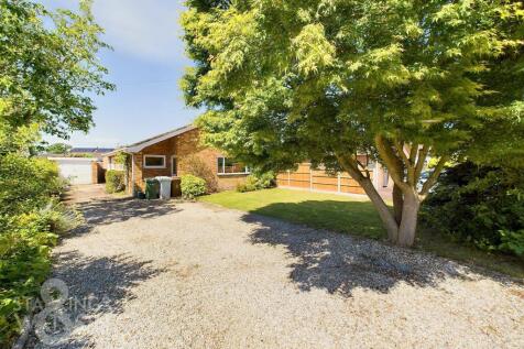 Christine Avenue, Lingwood, Norwich 3 bed detached bungalow for sale