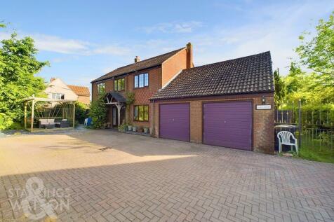 4 bedroom detached house for sale