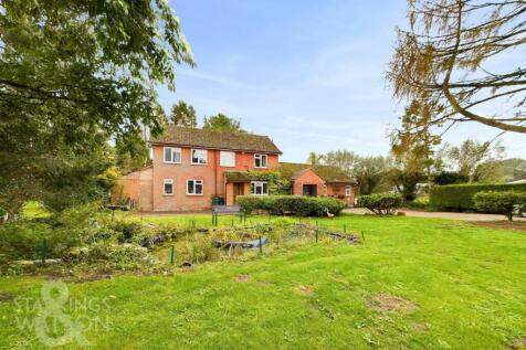 Diss Road, Scole, Diss 5 bed detached house for sale