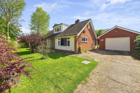 Athelington Road, Horham, Eye 4 bed chalet for sale