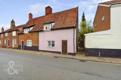 2 bedroom end of terrace house for sale