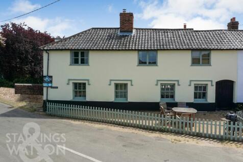Hunts Corner, Banham, Norwich 5 bed detached house for sale