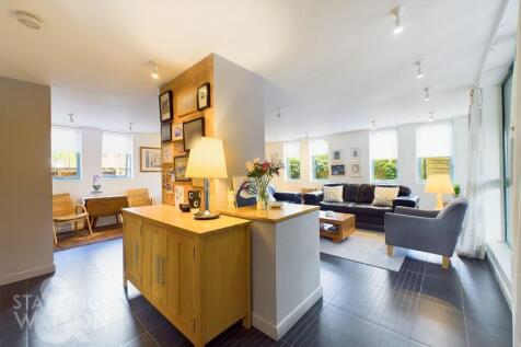 Back Lane, Wymondham 4 bed detached house for sale