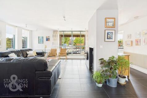 Back Lane, Wymondham 4 bed detached house for sale