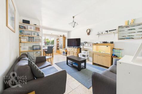Hardingham Street, Hingham, Norwich 3 bed link detached house for sale
