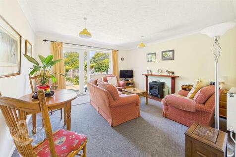 Crown Street, Banham, Norwich 2 bed end of terrace house for sale