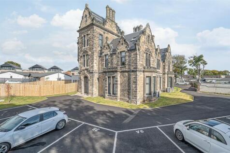 Forth Park Crescent, Kirkcaldy 2 bed flat for sale