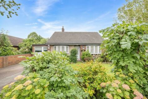 3 bedroom detached bungalow for sale