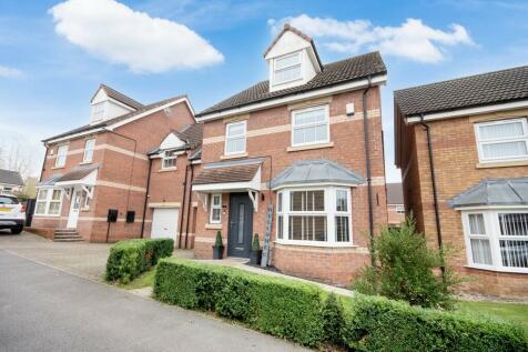 4 bedroom detached house for sale