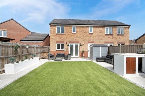 South Moor Drive, Goldthorpe... 3 bed semi