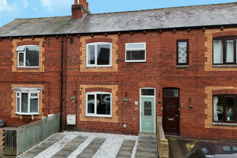 2 bedroom terraced house for sale