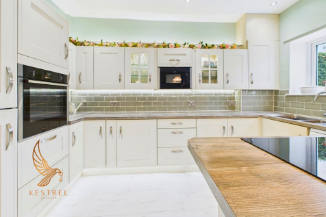 White Apron Street, Pontefract WF9 3 bed house for sale