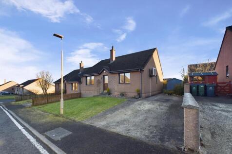 3 bedroom semi-detached bungalow for sale