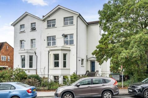 Lawrie Park Road, Sydenham 3 bed flat for sale