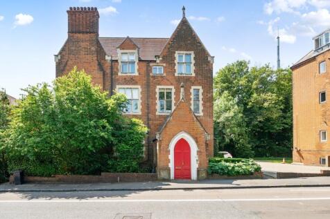 Crystal Palace Park Road, London, SE26 4 bed flat for sale