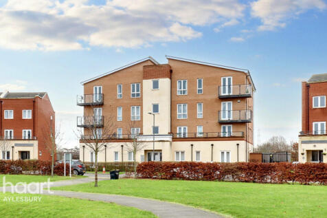 Nicholas Charles Crescent, Aylesbury 2 bed flat for sale