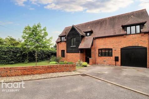 St Michaels Close, Aylesbury 4 bed link detached house for sale