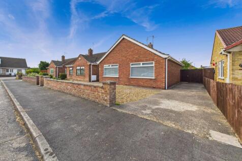 Caldecote Close, Peterborough, PE2 2 bed detached bungalow for sale