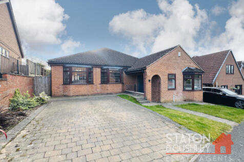 4 bedroom detached bungalow for sale