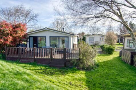 Promenade Way, Brightlingsea CO7 2 bed bungalow for sale