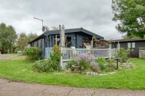 Brightlingsea CO7 2 bed bungalow for sale