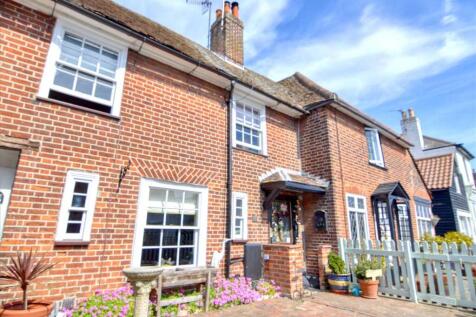 Brightlingsea CO7 2 bed terraced house for sale