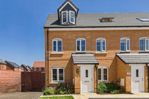 3 bedroom end of terrace house for sale