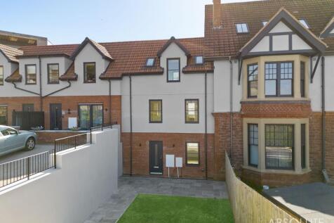 2 bedroom town house for sale