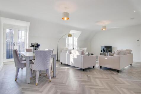 3 bedroom apartment for sale