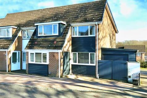 4 bedroom semi-detached house for sale