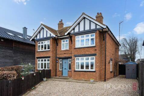 Station Approach, Newmarket CB8 4 bed house for sale