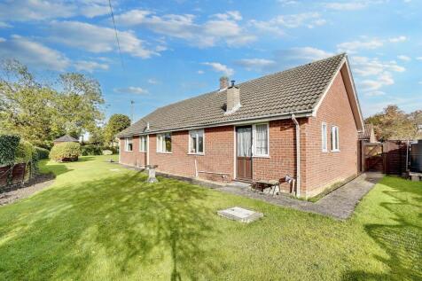 Thorns Close, Newmarket CB8 2 bed detached bungalow for sale