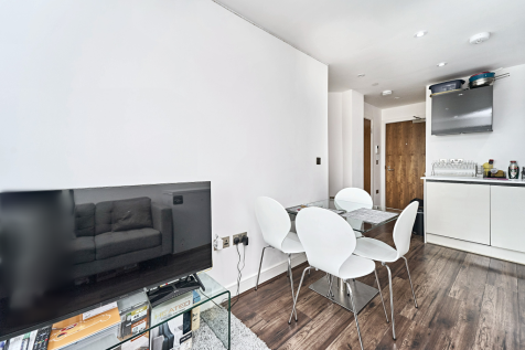 1 bedroom flat for sale