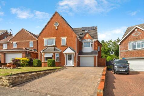 6 bedroom detached house for sale