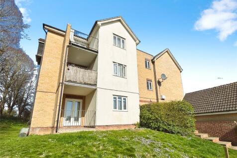 Harris Green, Dunmow, Essex 2 bed apartment for sale