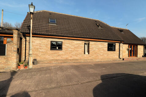 Royston Barnsley S71 3 bed detached house for sale