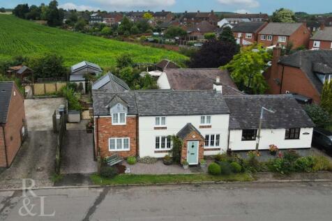 Clifton Road, Netherseal 4 bed cottage for sale